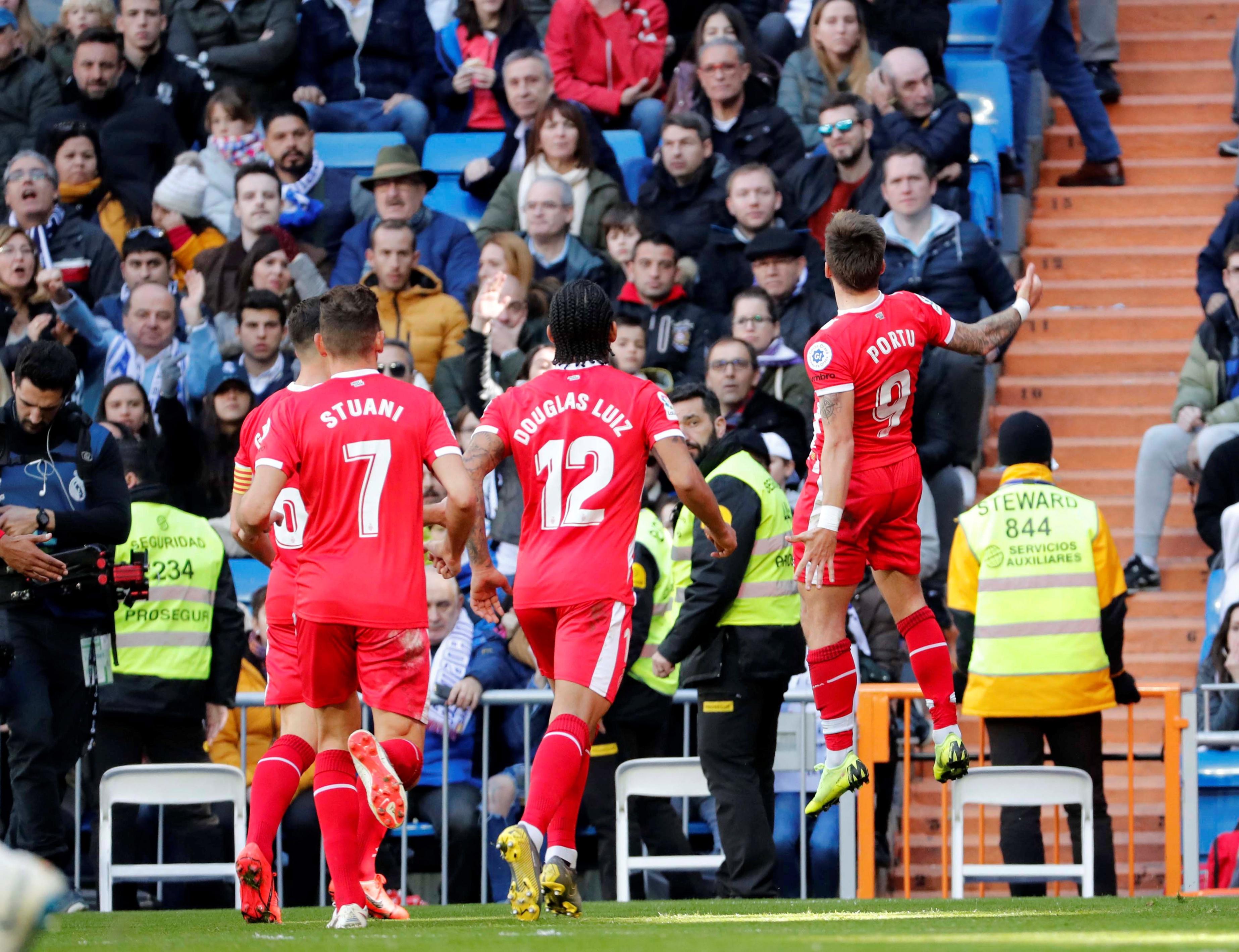 在赛场上展 在赛场上展