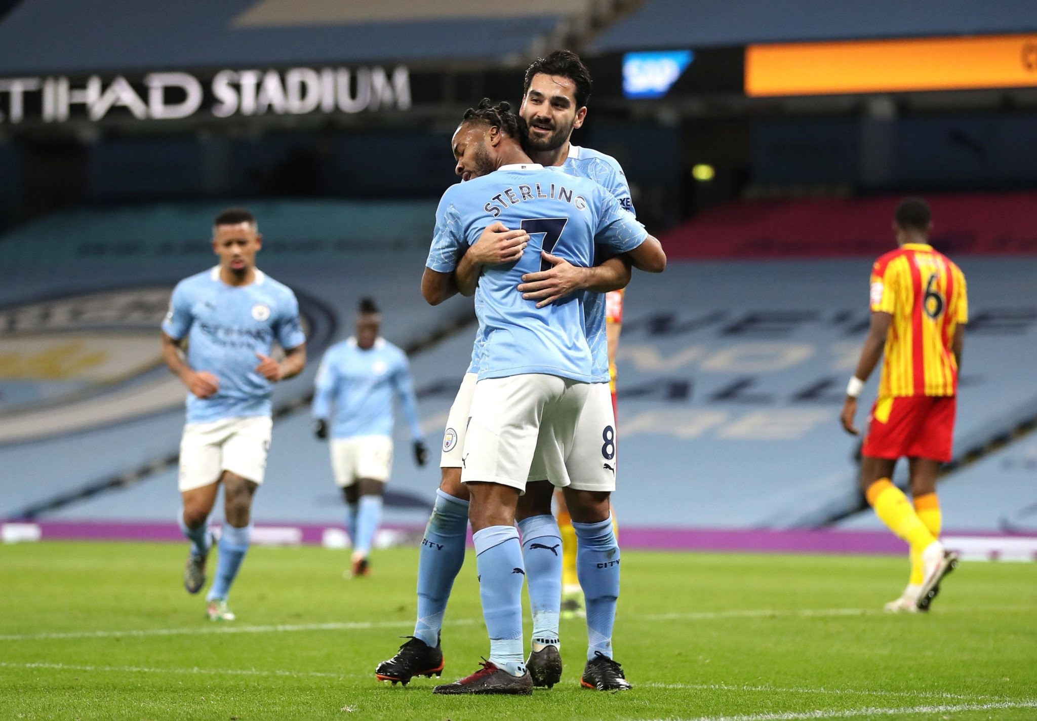 新的合约曝 新的合约曝