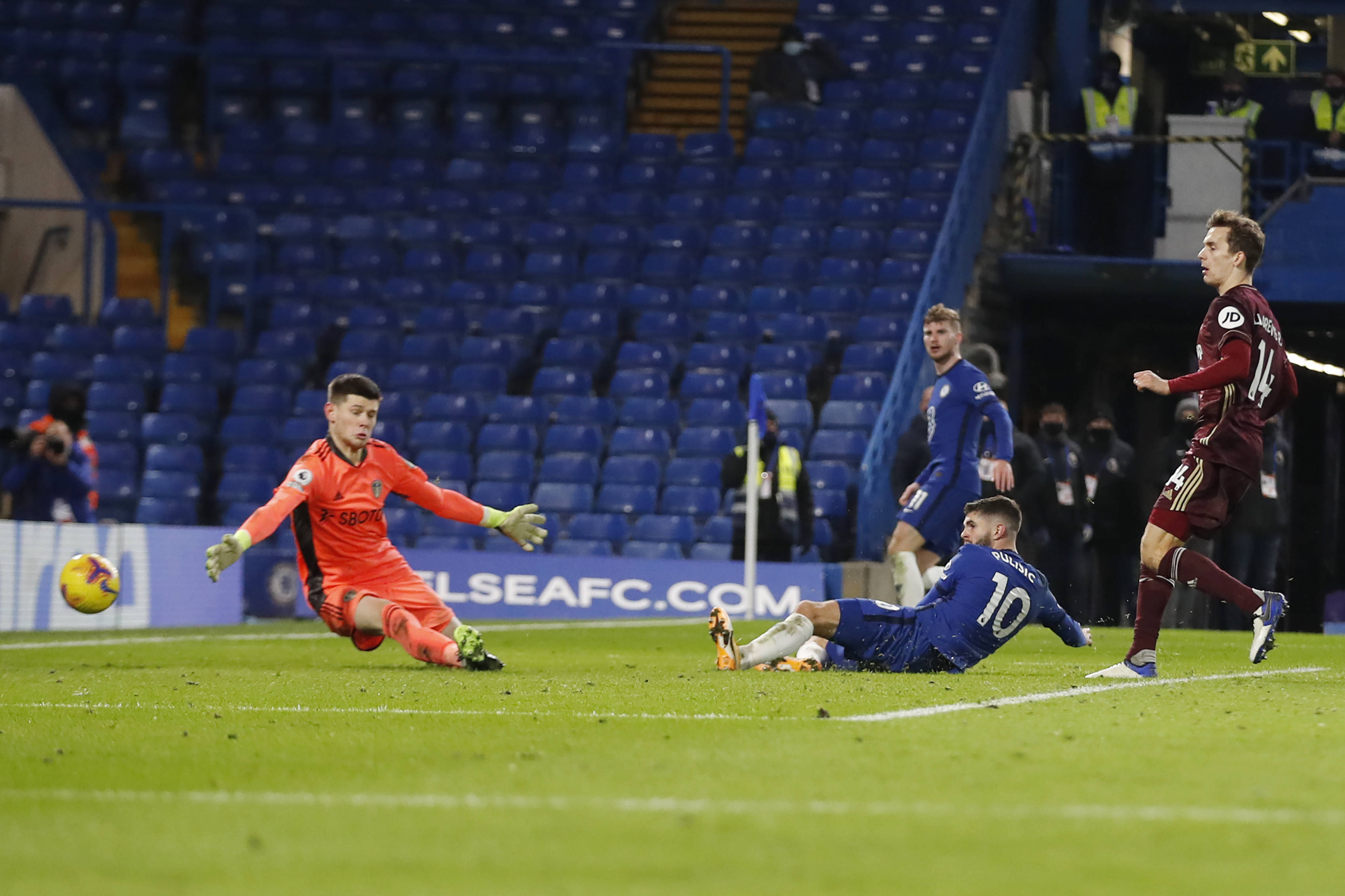 聘請一名如 聘請一名如